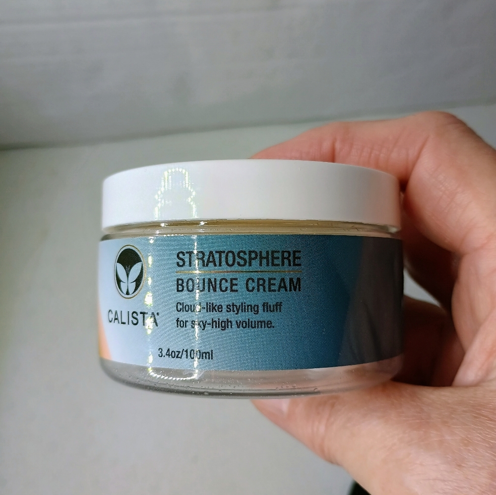 Calista Stratosphere Bounce Cream - Blue